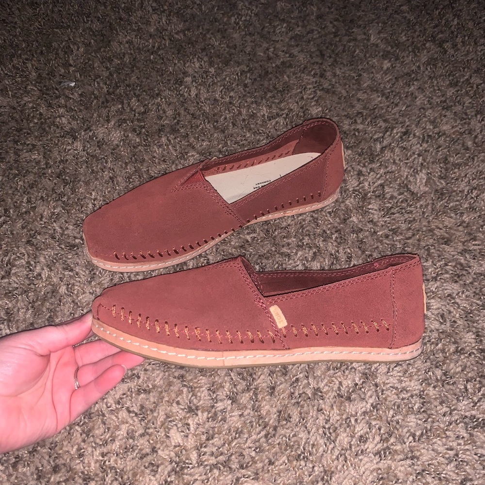 NEW Toms Alpargatta Maroon Suede Espadrilles Size 7